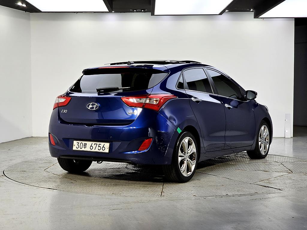 HYUNDAI i30 - Vista 4