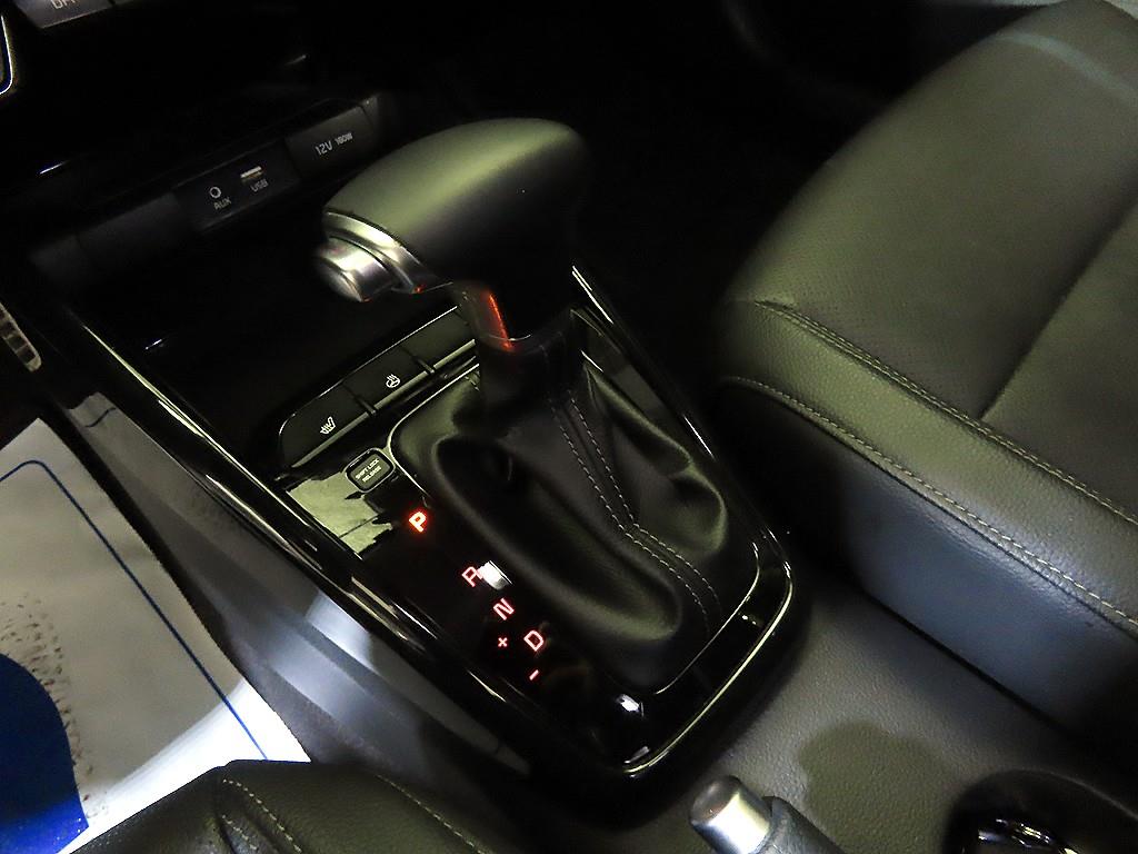 KIA Stonic - Vista 12