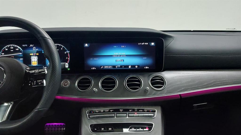 Mercedes Benz E class - Vista 9