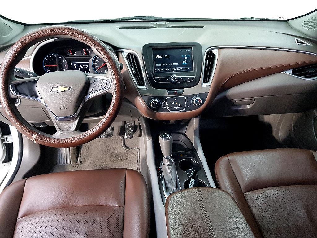 Chevrolet Malibu - Vista 5