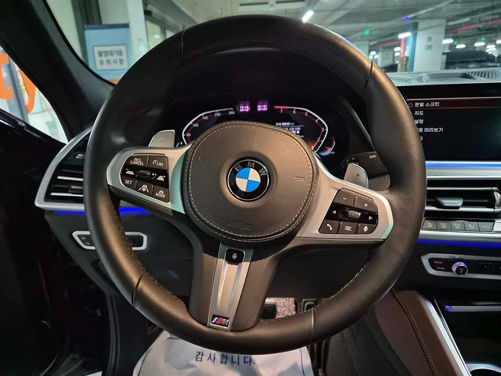 BMW X6 - Vista 8
