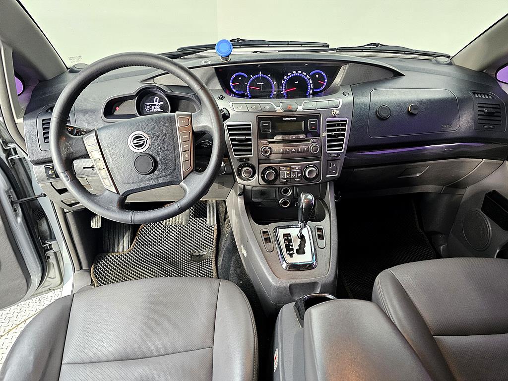 Ssangyong Korando - Vista 5