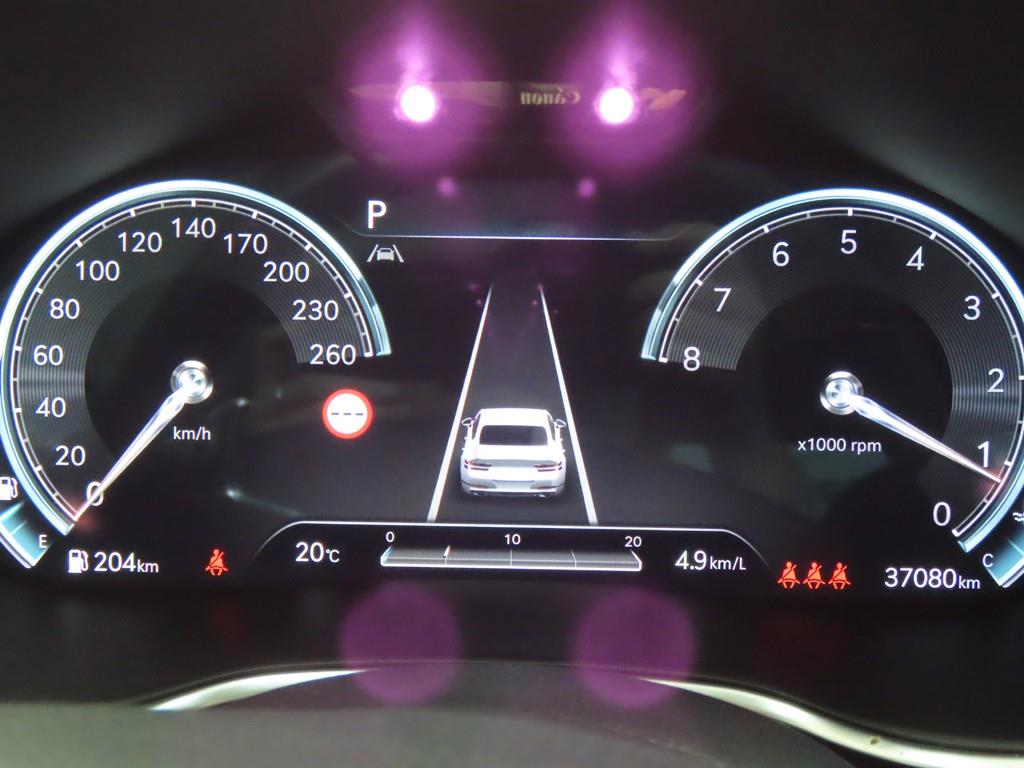 Genesis G80 - Vista 9