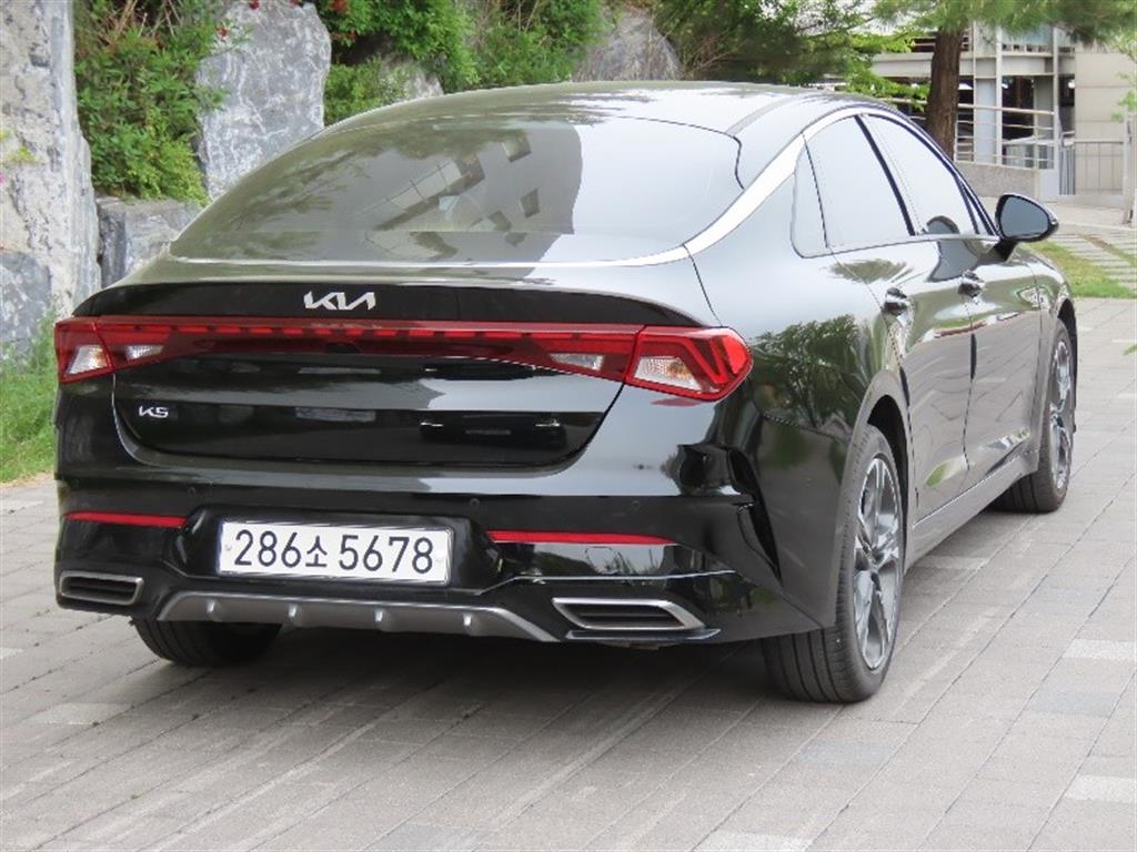 KIA K5 - Vista 5