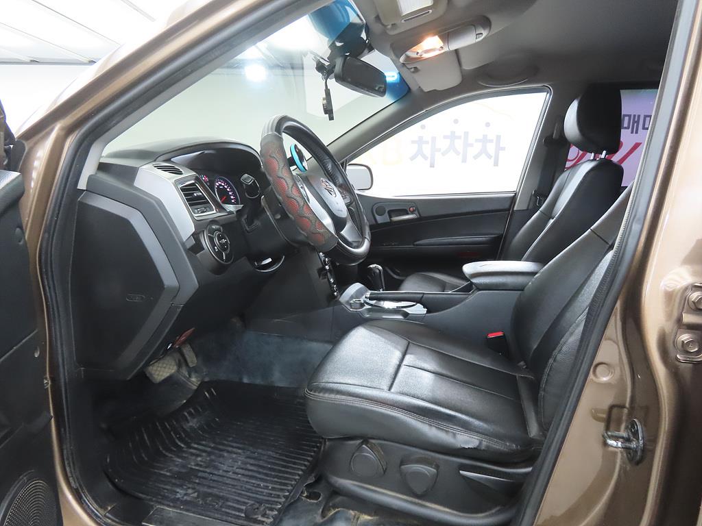 Ssangyong Korando - Vista 5
