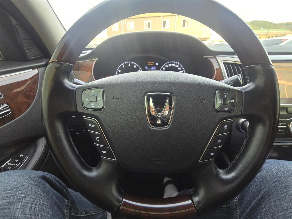 HYUNDAI Equus 2012 Negro - Importación desde Corea - HF Imports Iquique - Foto 16