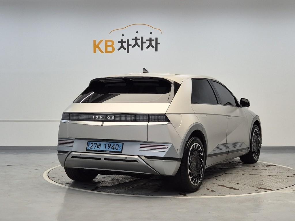 HYUNDAI Ioniq 5 - Vista 3