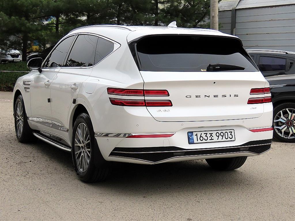 Genesis GV80 - Vista 3