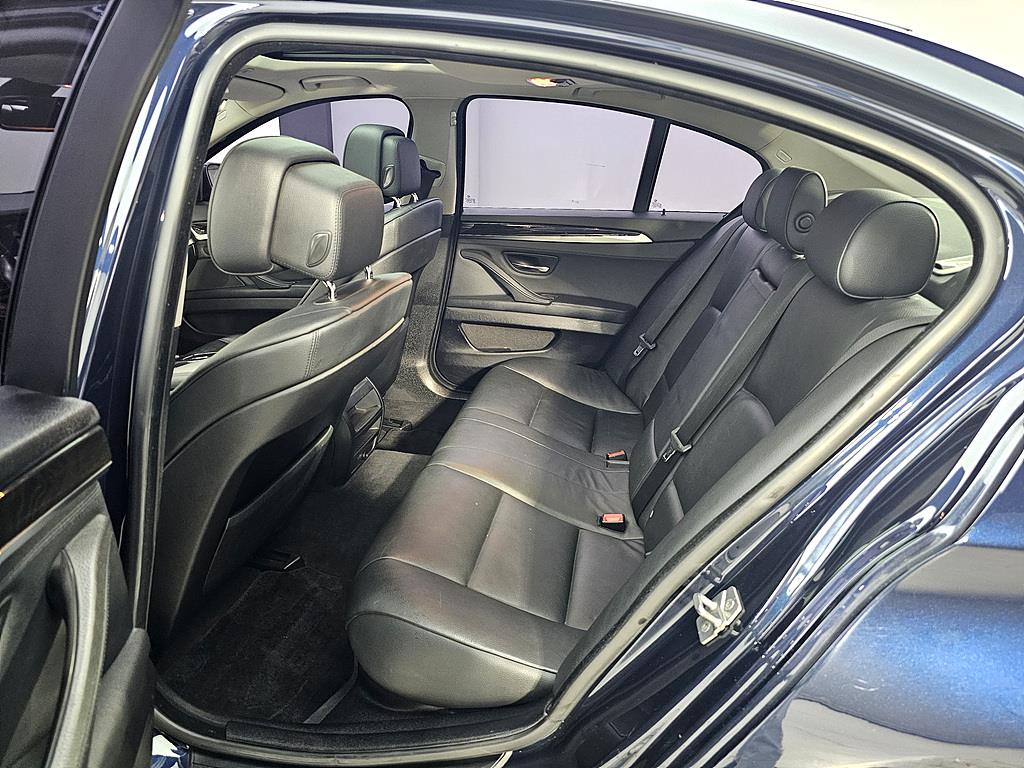 BMW 5 Series - Vista 9