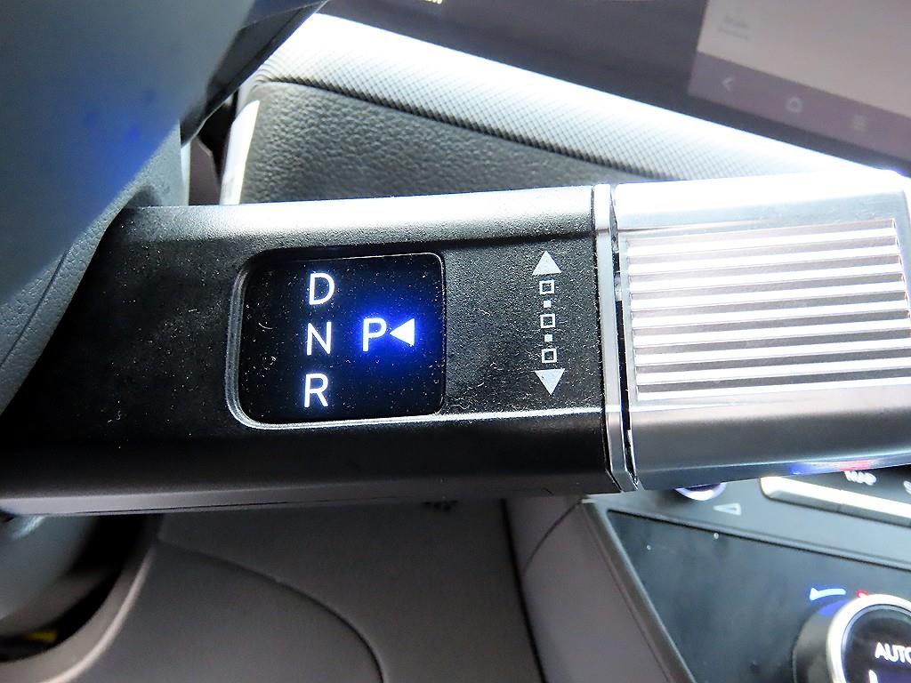 HYUNDAI Sonata - Vista 11