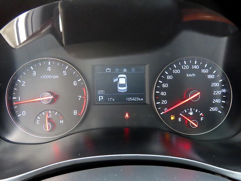 KIA K7 - Vista 9