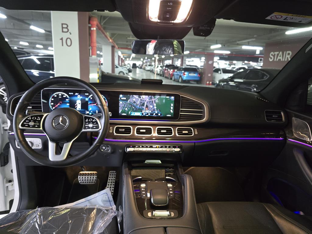 Mercedes Benz GLE Class - Vista 6