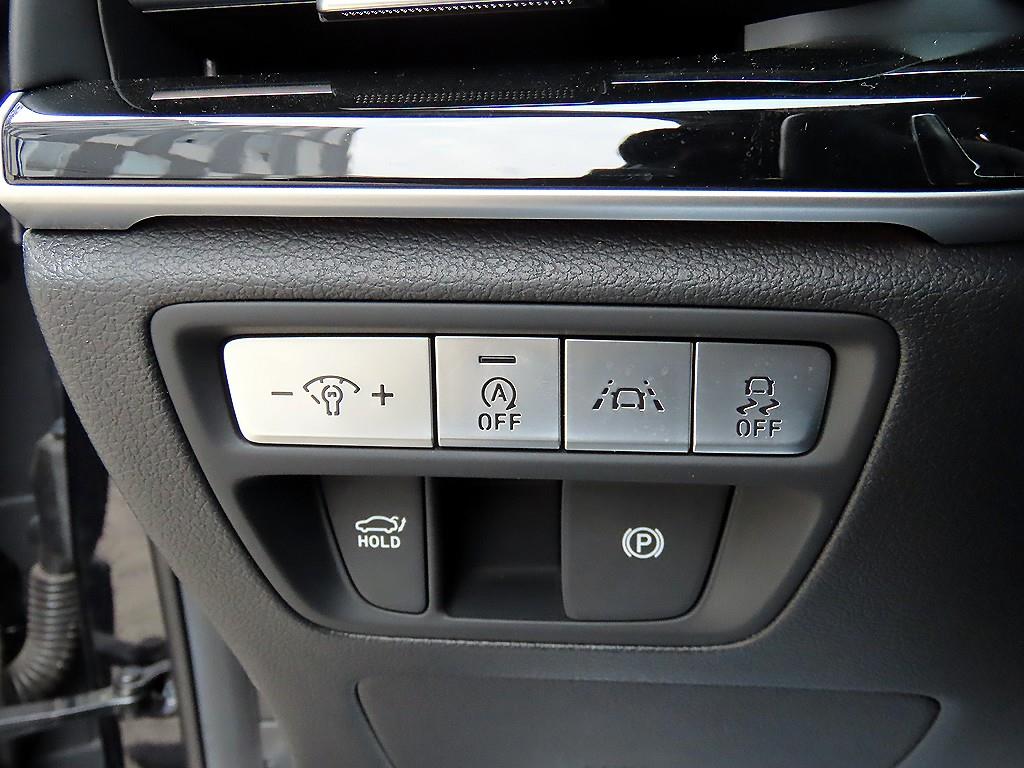 Genesis G80 - Vista 12