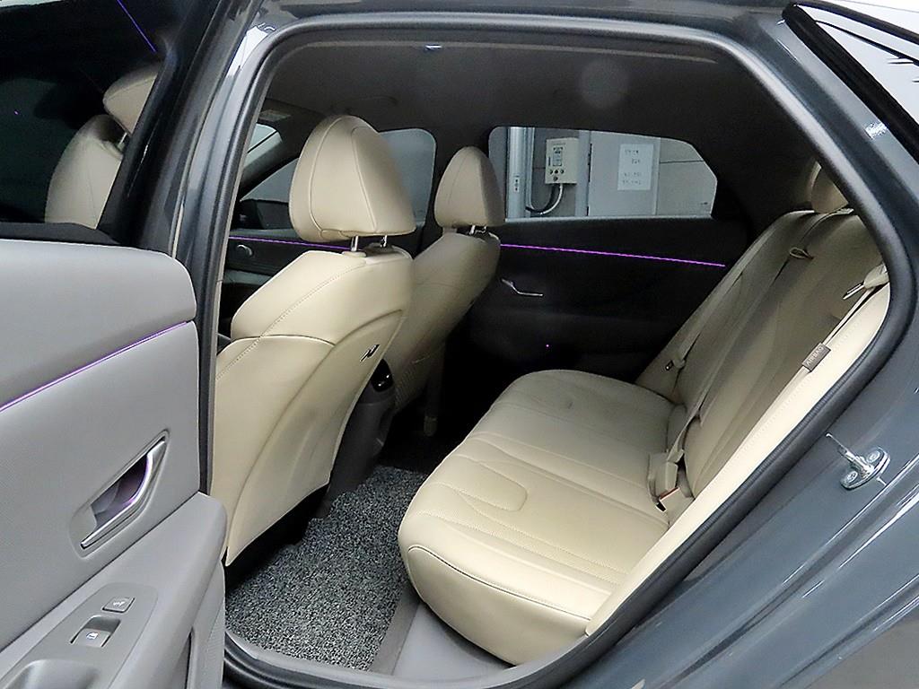 HYUNDAI Avante - Vista 6