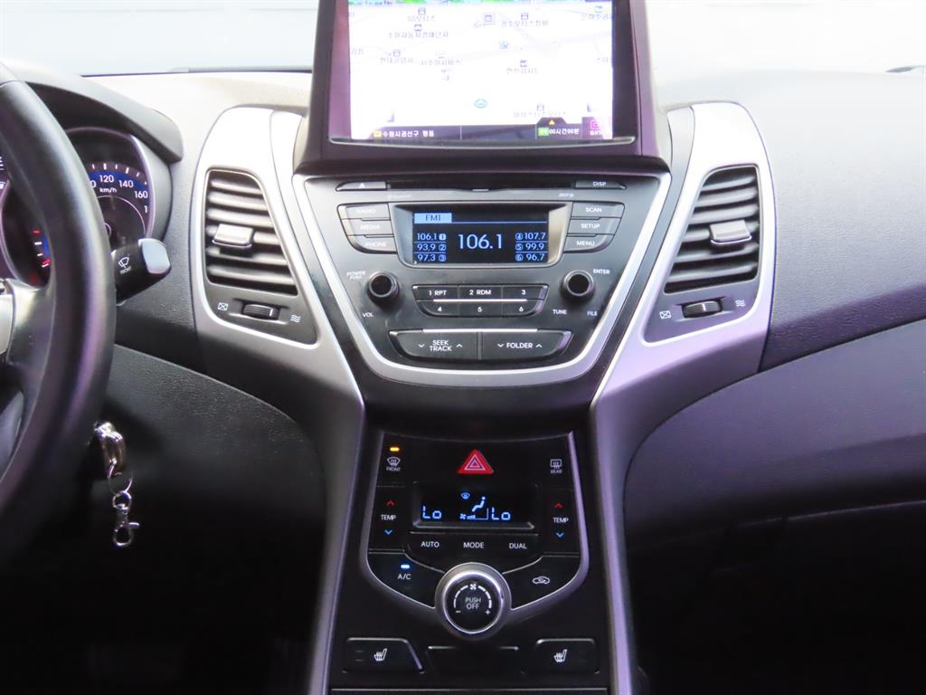 HYUNDAI Avante 2014 Plateado - Importación desde Corea - HF Imports Iquique - Foto 9