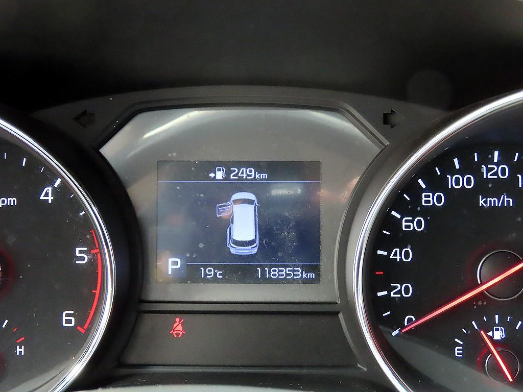 KIA Carnival - Vista 10