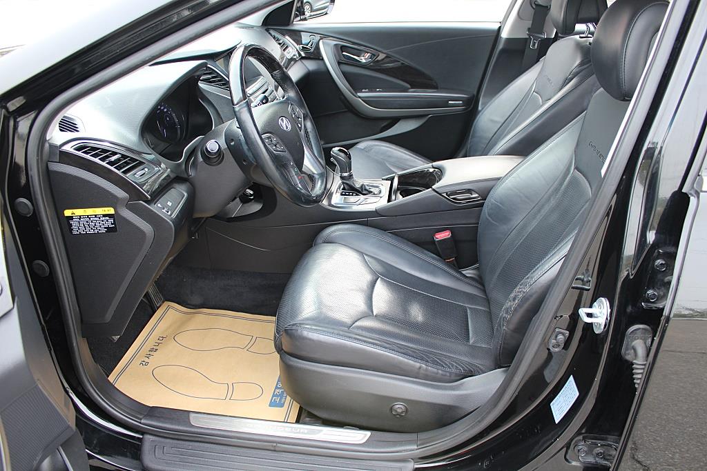 HYUNDAI Grandeur - Vista 8