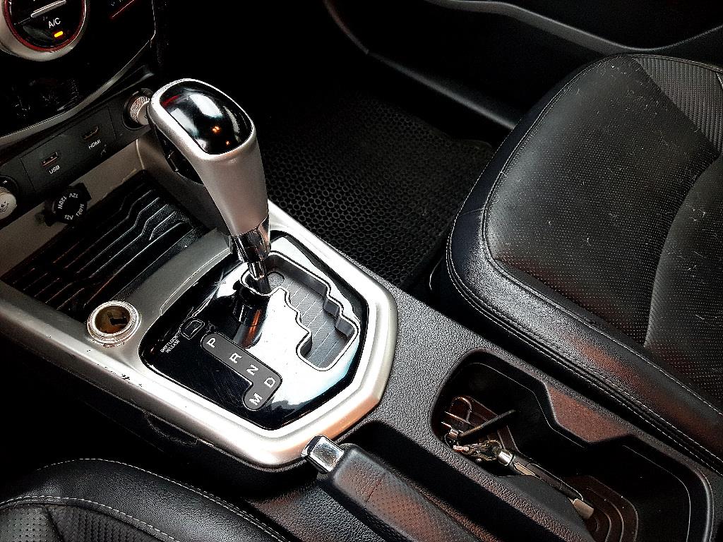 Ssangyong Tivoli - Vista 12