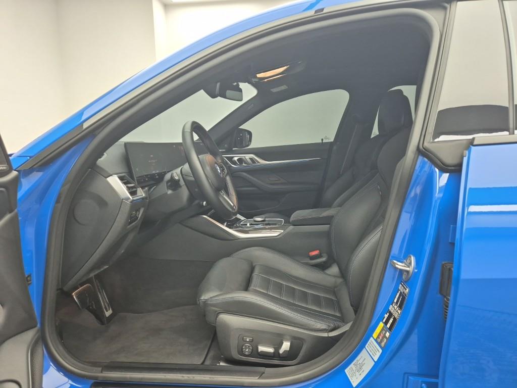 BMW i4 - Vista 11