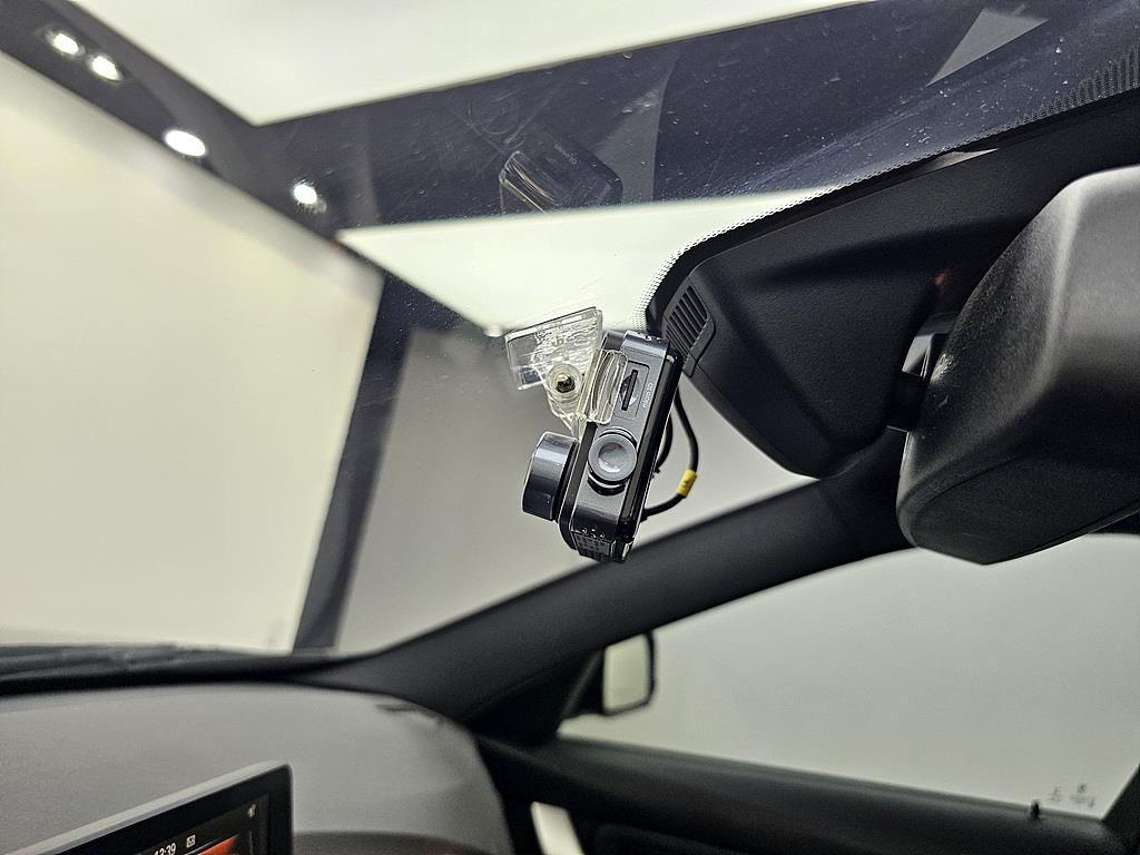 BMW 3 series 2015 Negro - Importación desde Corea - HF Imports Iquique - Foto 13