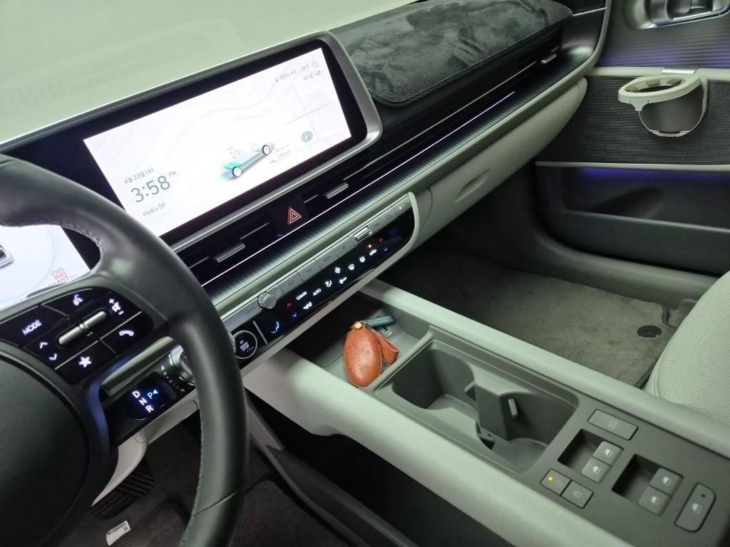 HYUNDAI Ioniq 6 - Vista 10