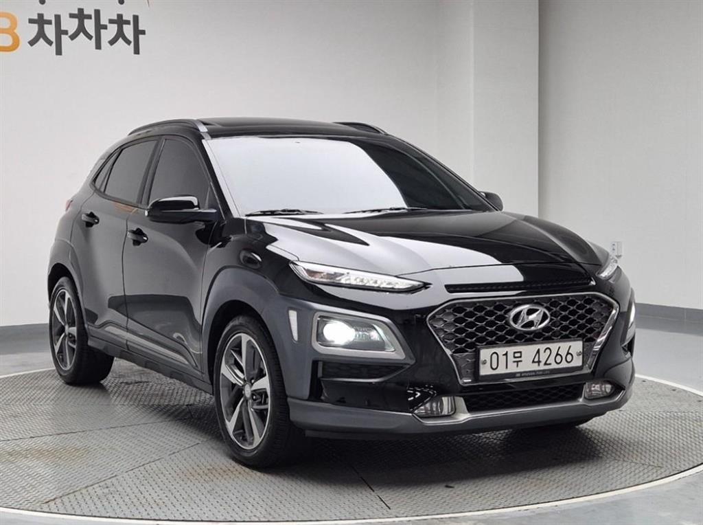 HYUNDAI Kona - Vista 4