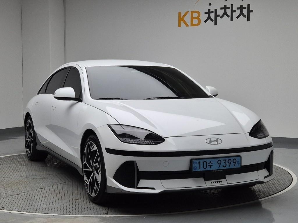 HYUNDAI Ioniq 6 - Vista 4