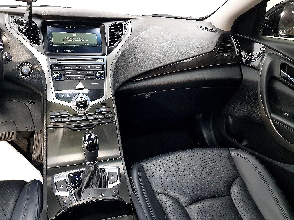 HYUNDAI Grandeur - Vista 10