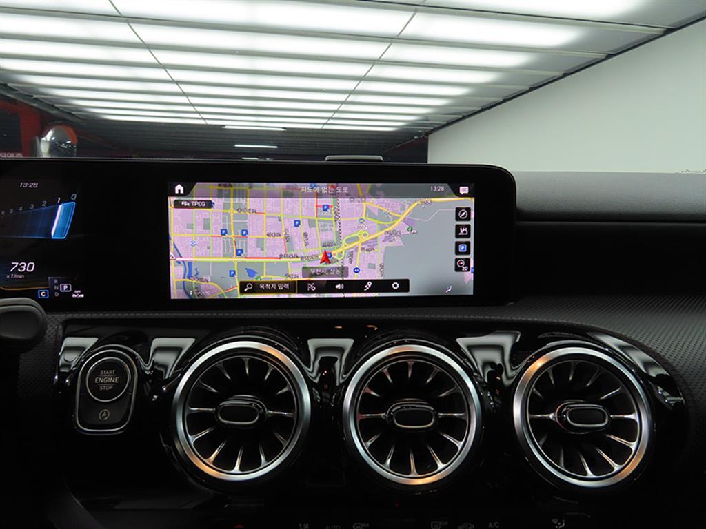 Mercedes Benz A Class 2022 Negro - Importación desde Corea - HF Imports Iquique - Foto 13