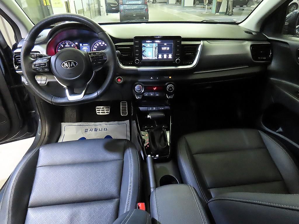 KIA Stonic - Vista 10