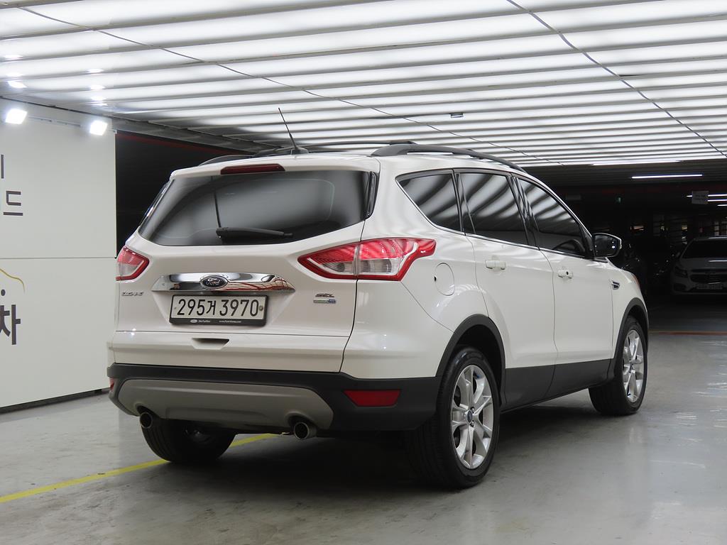 Ford Escape - Vista 4