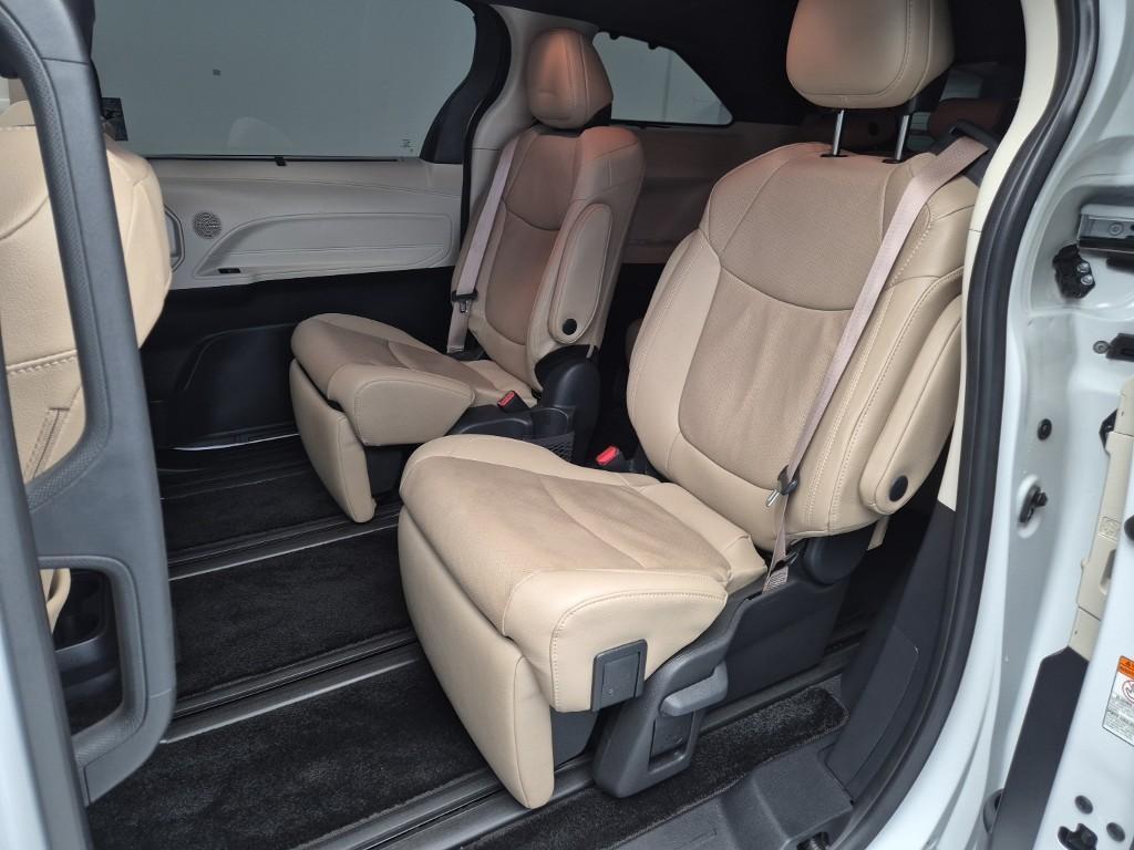 Toyota Siena - Vista 12