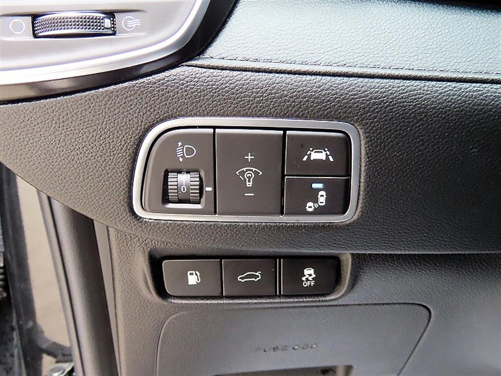 HYUNDAI Grandeur - Vista 12