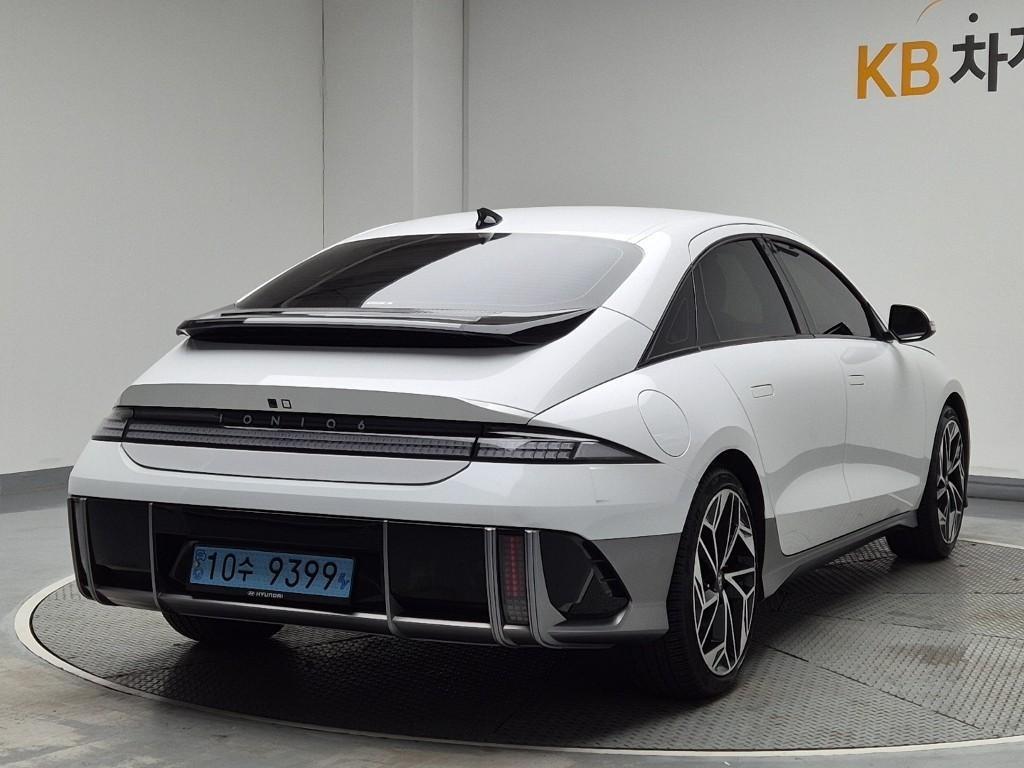 HYUNDAI Ioniq 6 - Vista 3