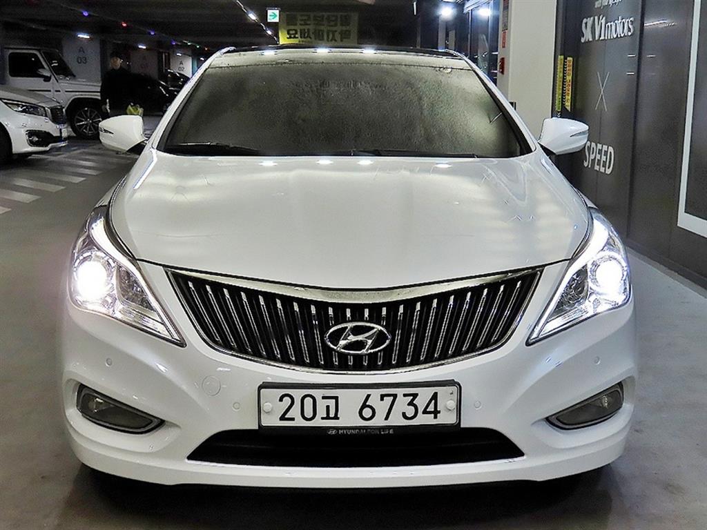 HYUNDAI Grandeur - Vista 2