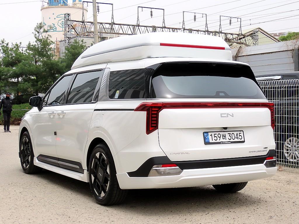 KIA Carnival - Vista 3