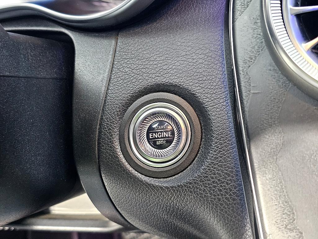 Mercedes Benz C Class 2019 Negro - Importación desde Corea - HF Imports Iquique - Foto 15