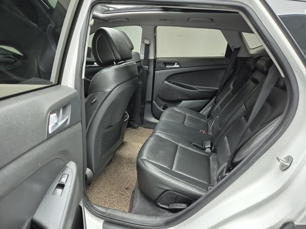 HYUNDAI Tucson - Vista 12