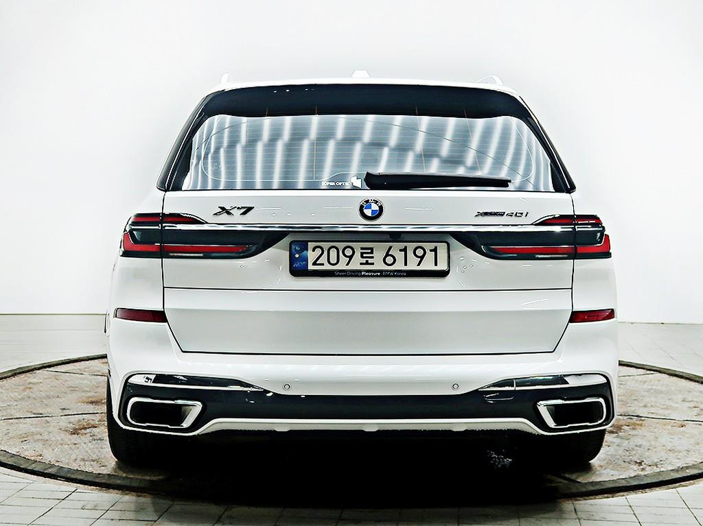 BMW X7 - Vista 5