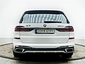 BMW X7 - Vista 6