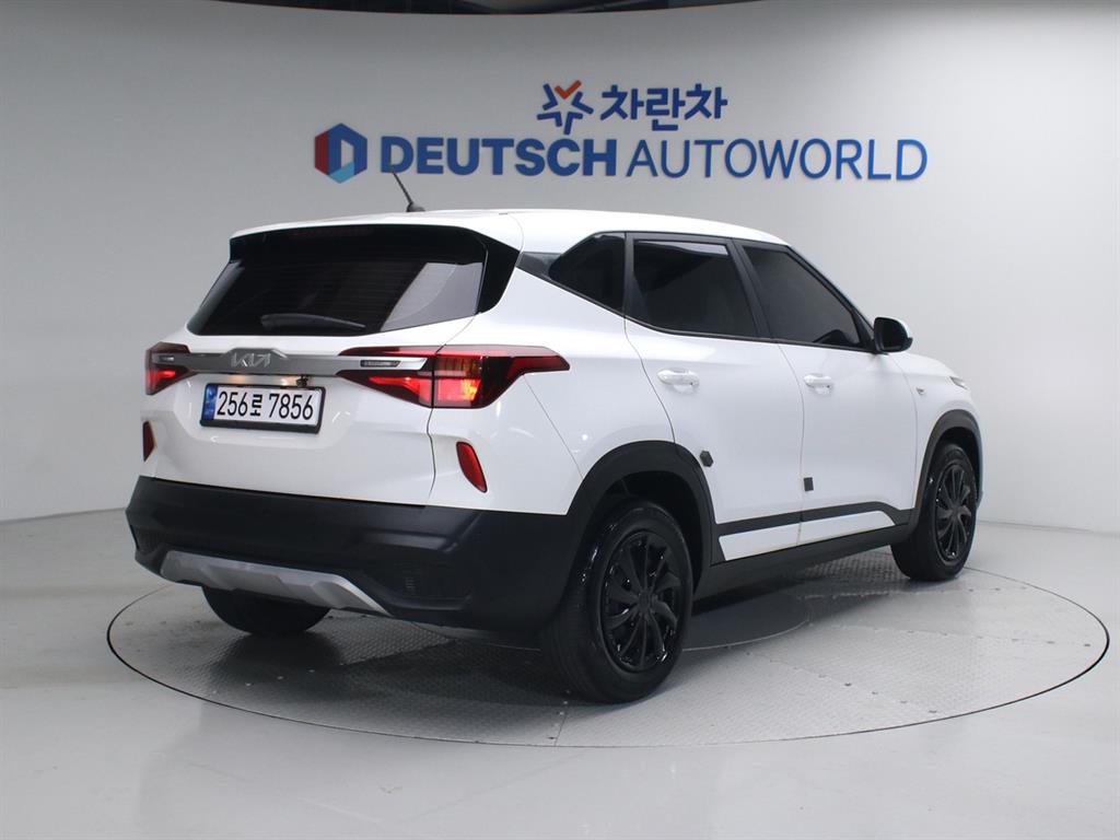 KIA Seltos - Vista 2