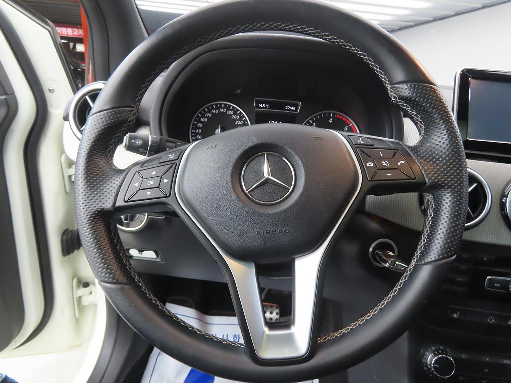 Mercedes Benz B Class (MY B) - Vista 8