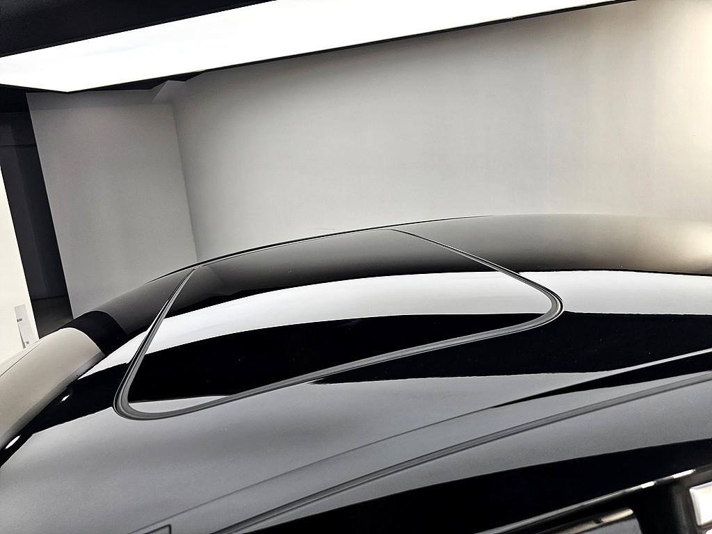 Mercedes Benz E class - Vista 12
