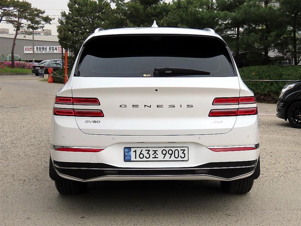 Genesis GV80 - Vista 4