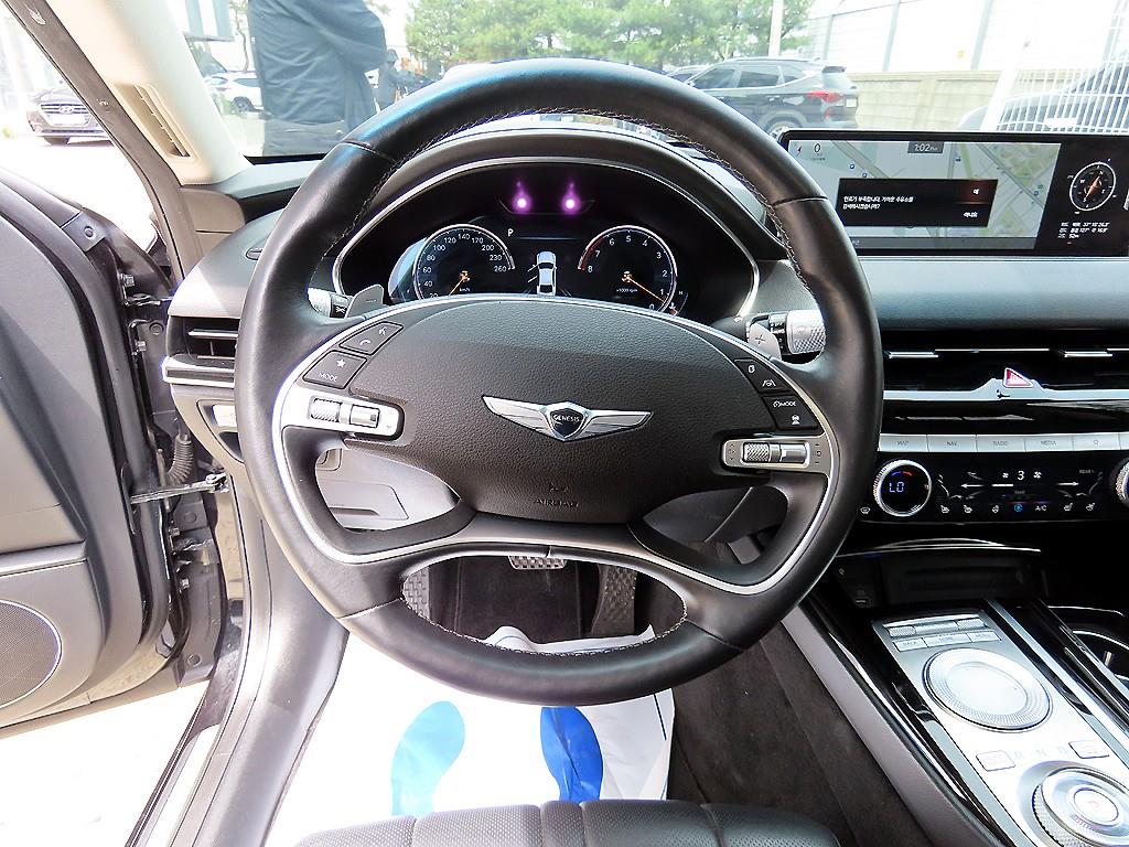 Genesis G80 - Vista 8