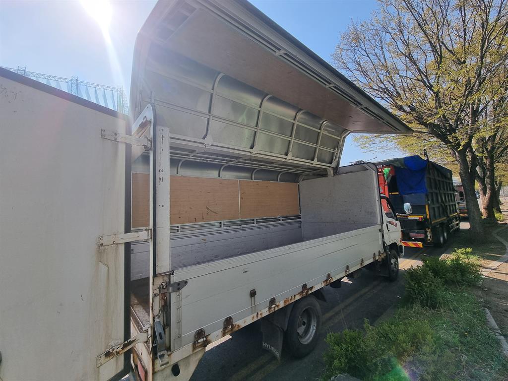 medium and large cargo truck 2014 Blanco - Importación desde Corea - HF Imports Iquique - Foto 16