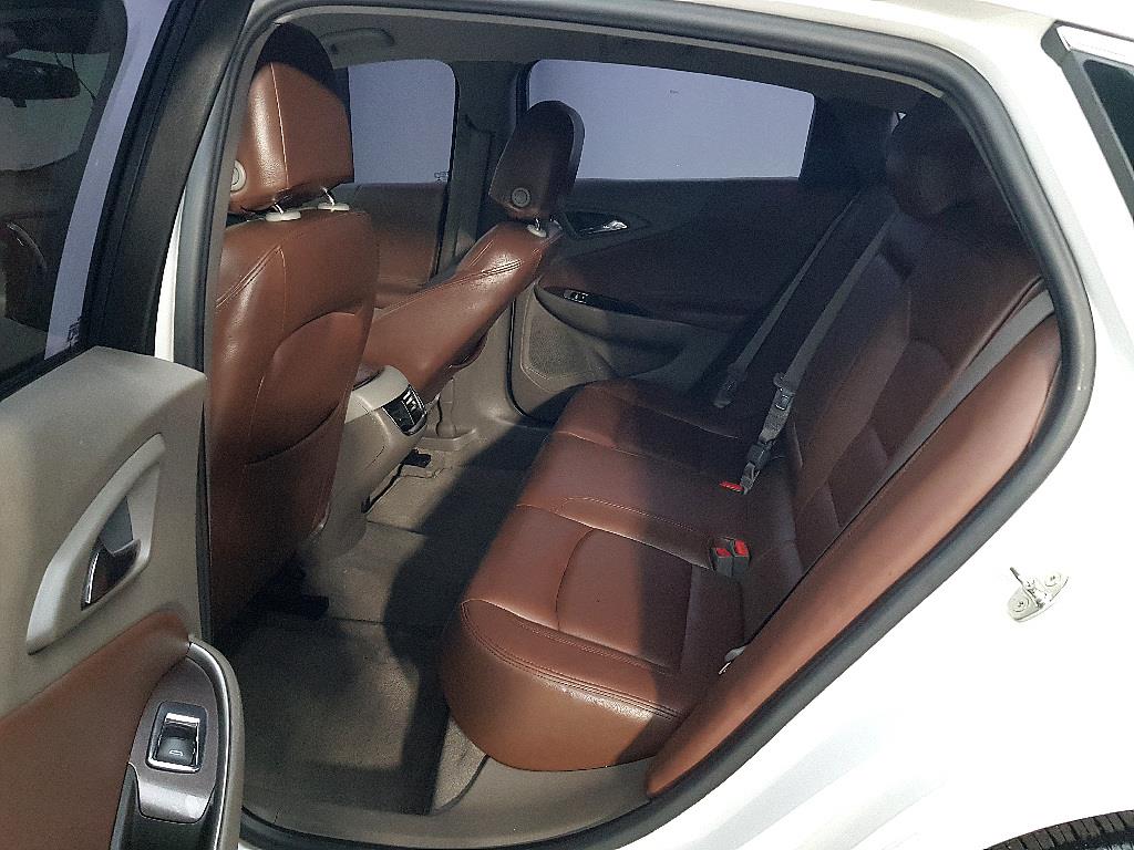 Chevrolet Malibu - Vista 9