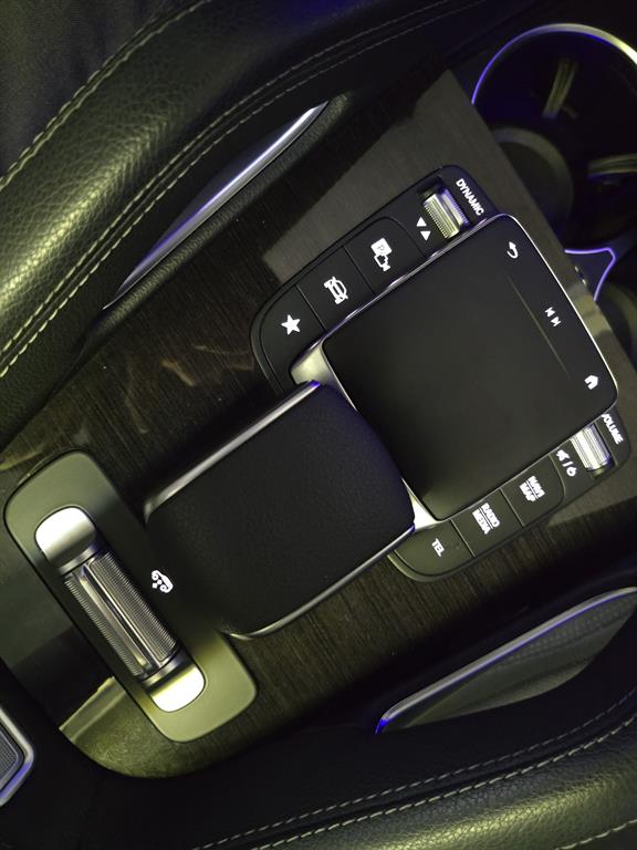 Mercedes Benz GLE Class - Vista 11