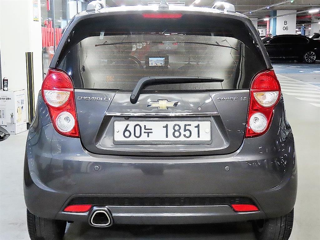 Chevrolet Spark - Vista 5