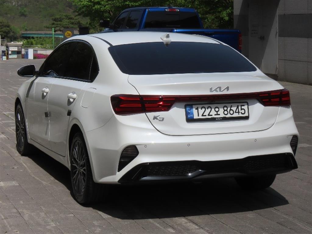 KIA K3 - Vista 7